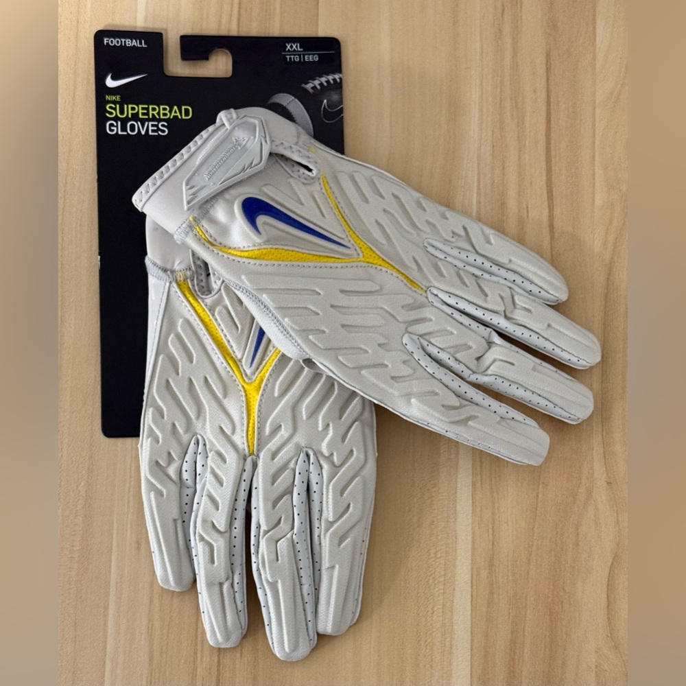 Nike NFL Aaron‎ Donald Rams PE Superbad 6 Football Gloves Bone FD6045-013 Sz 2XL